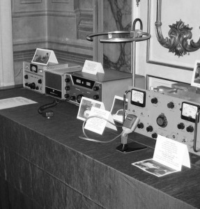 Apparecchi radio in uso durante l'alluvione di Firenze del 1966