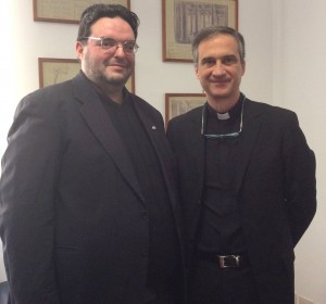 Giornalista Vaticanista Franco Mariani con il direttore Centro Televisivo Vaticano Mons. Vigano