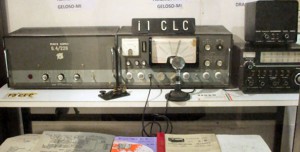 Apparecchi radio in uso durante l'alluvione di Firenze del 1966