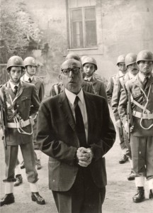 Ispettore Michele Ferlito Direttore Carcere le Murate con Guardie Carcere Nov. 1966